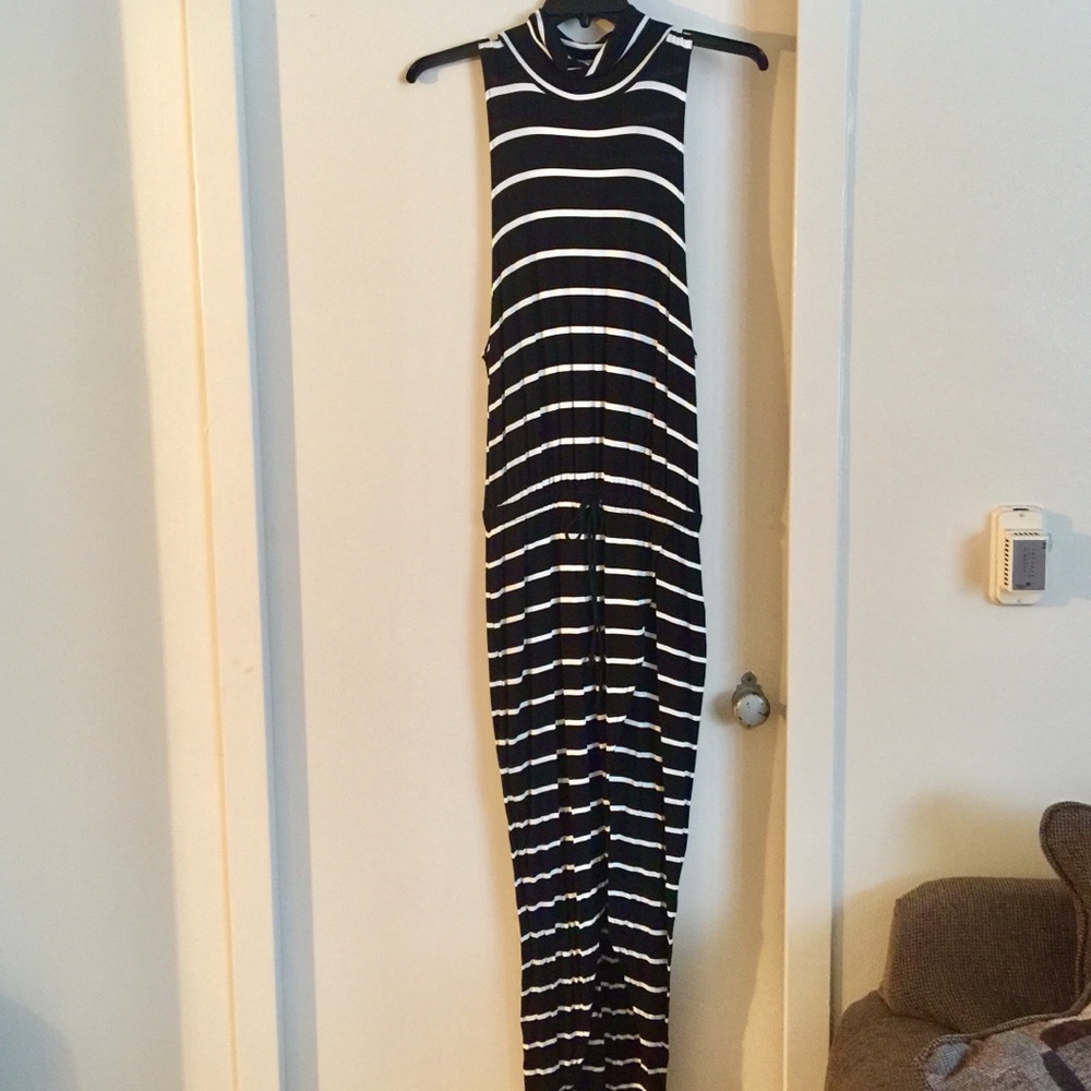 Bebe full length sexy maxi dress